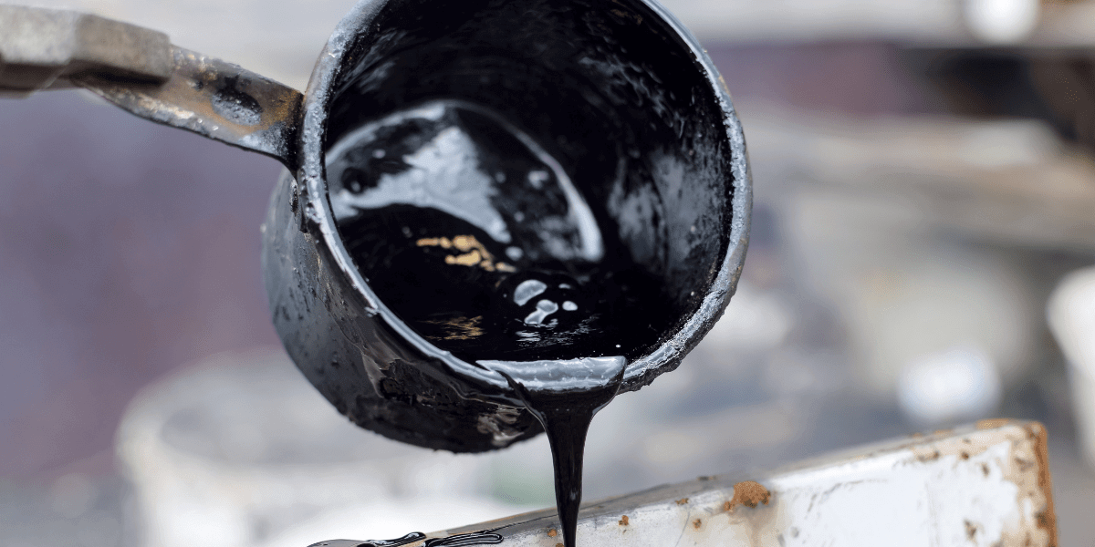 non toxic play makeup. a picture illustrating processing of some toxic play makeup ingredient commonly used in the industry