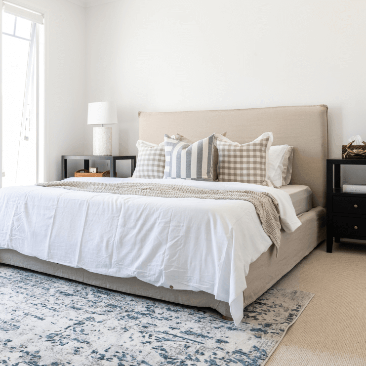 Add the finishing touches to your bedroom with a 100% linen valance