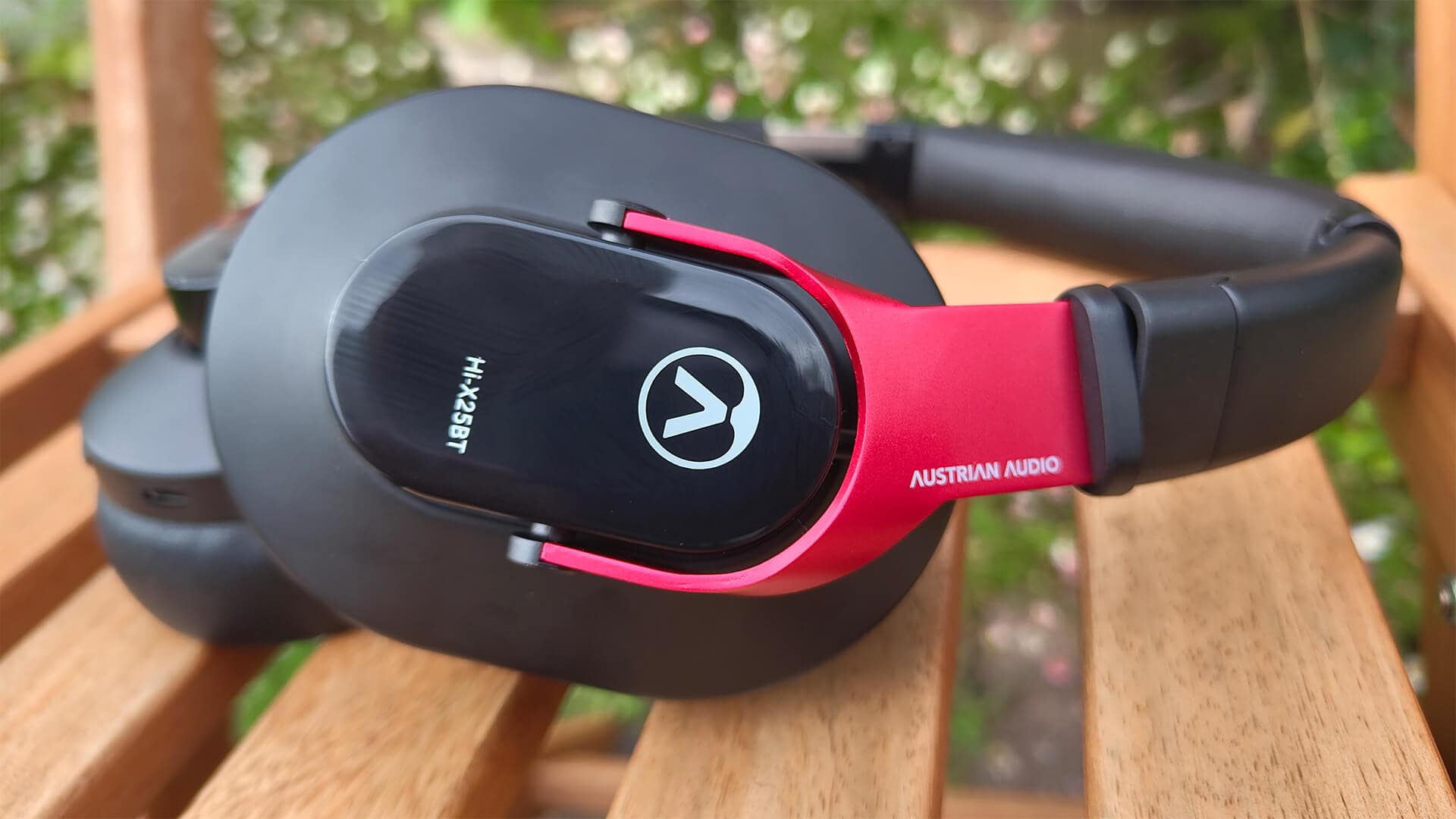 Austrian Audio Hi-X25BT