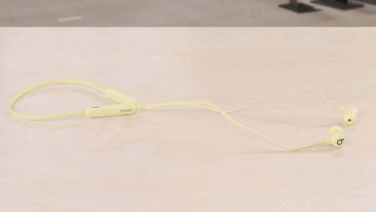 Affordable and lightweight Beats Flex Wireless