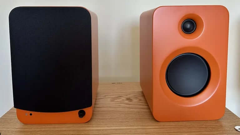 Top Powered Bookshelf Speakers Compared: Best Picks for Price, Performance & Design