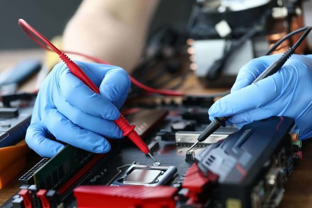 The Difference Between Data Recovery and Data Backup 