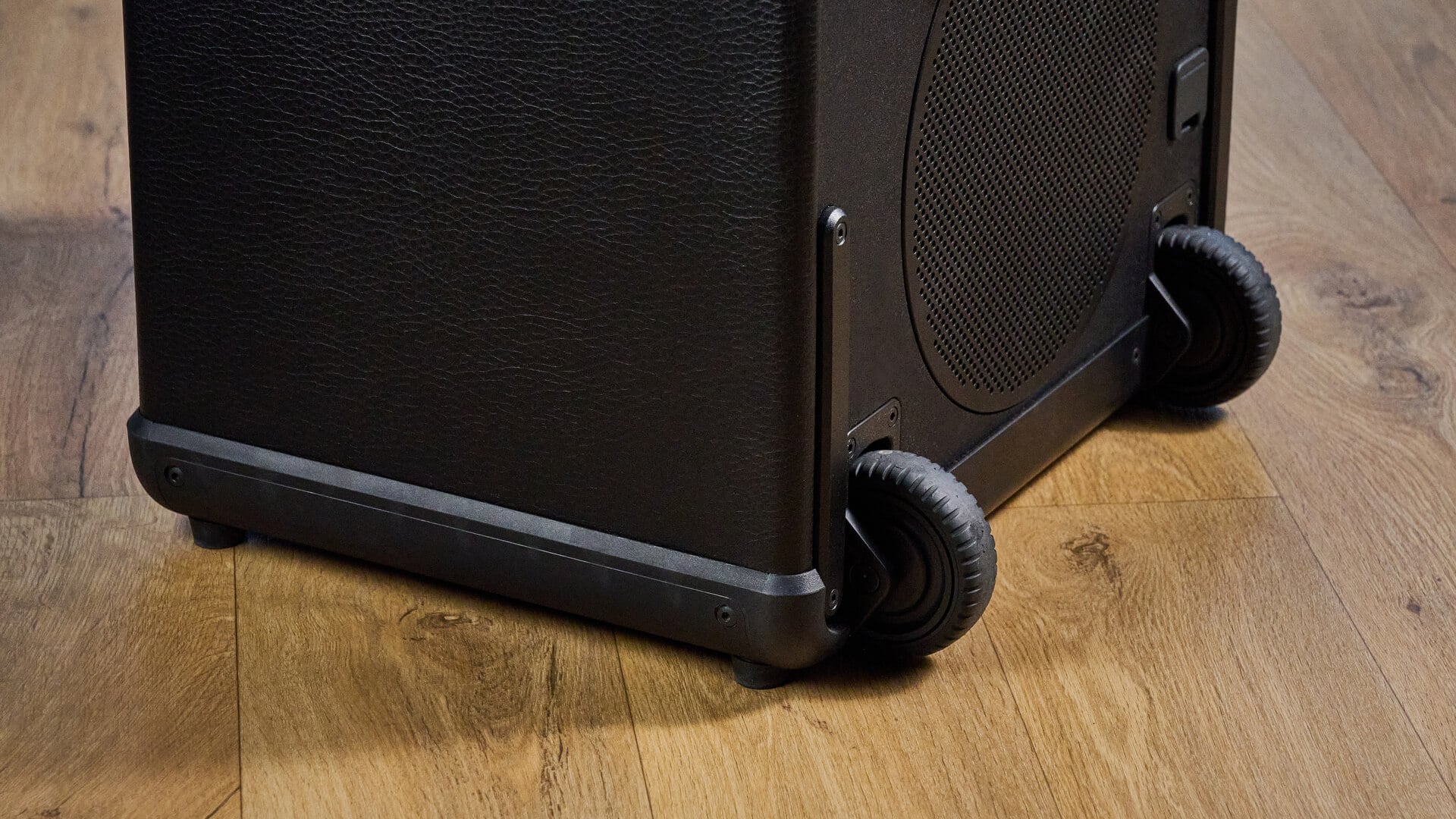 Equipped with wheels and handles, the Bromley 750 is surprisingly portable for its size