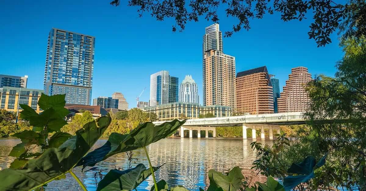 Skyline of Austin, TX, showing one of the best neighborhoods in Austin to live in