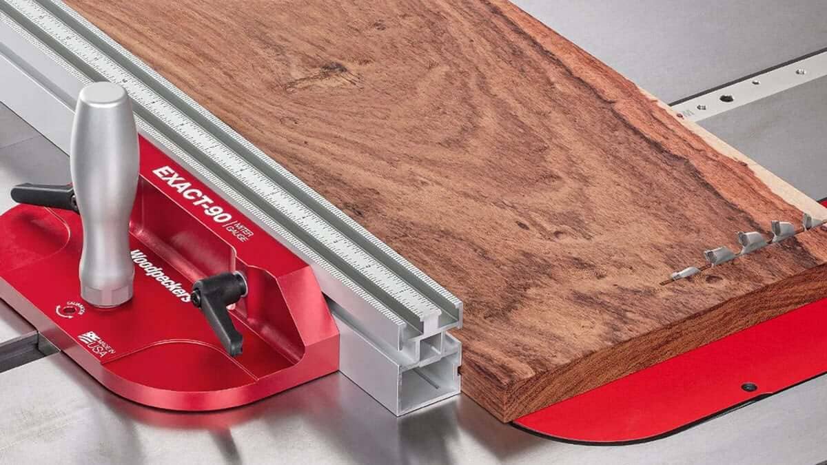 Finally: A Miter Gauge That Just Cuts Square