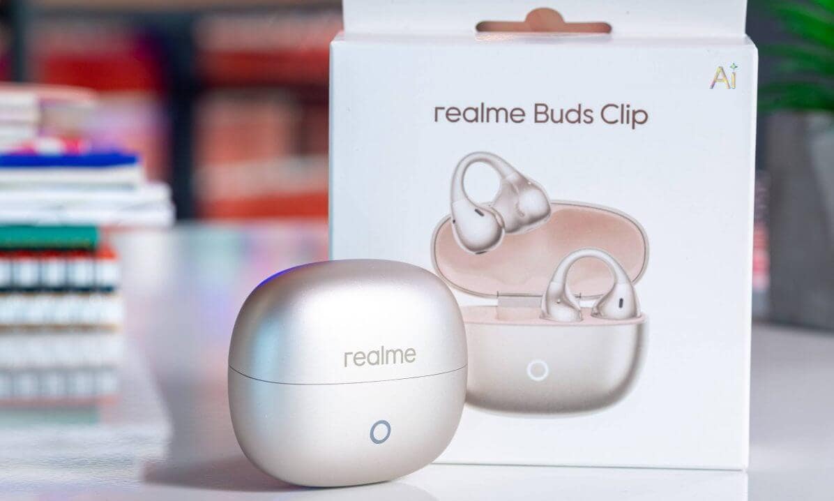 Realme Buds Clip Impress with Simple Design and Powerful Sound