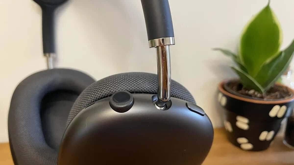 Sony WH-1000XM6 vs AirPods Max
