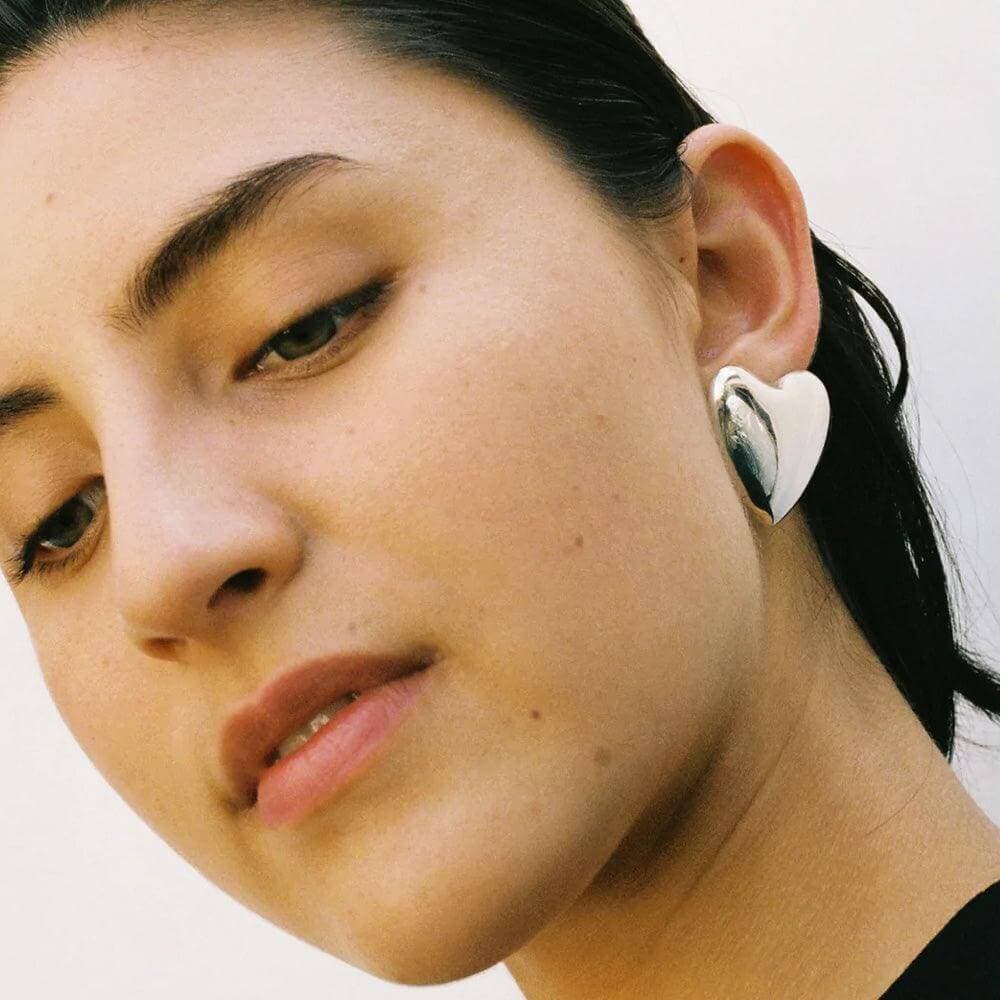 5 Chic Pieces of Jewelry that will Revive Your Love of Silver