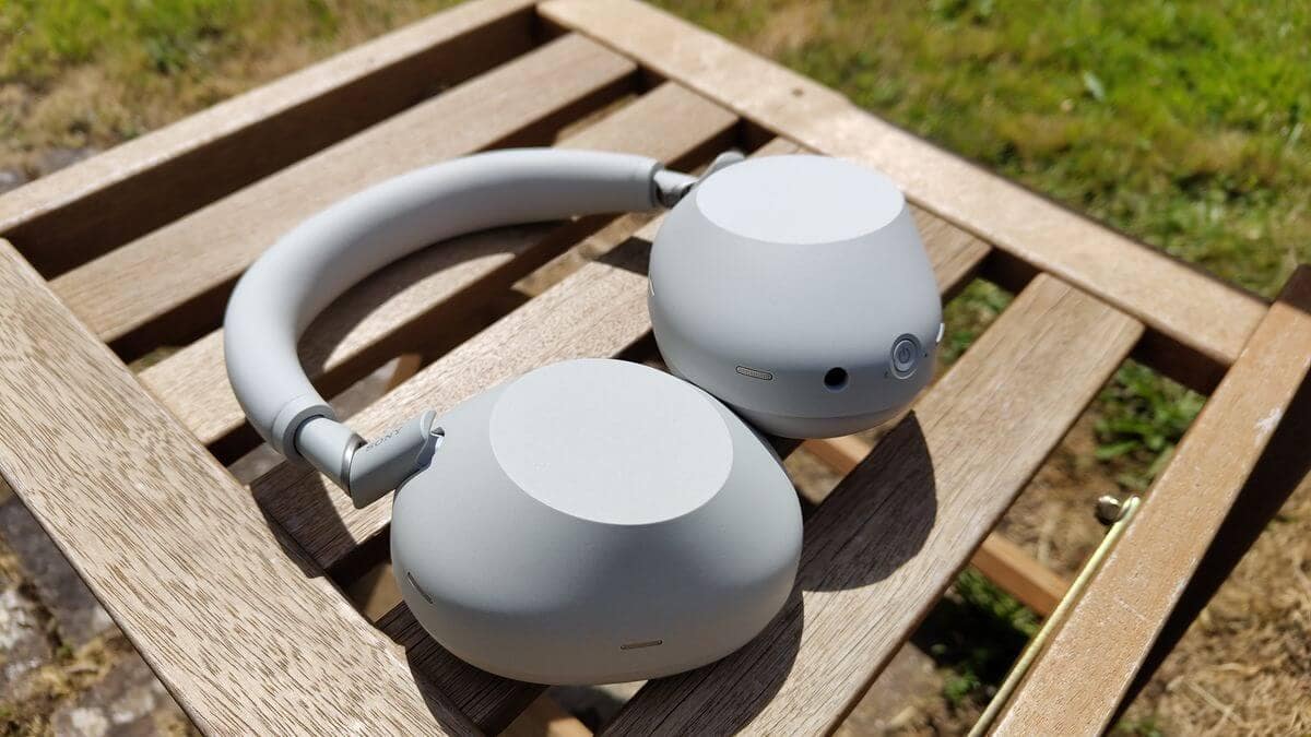 Best AirPods Max Alternatives in 2026: Stunning Premium Headphone Options