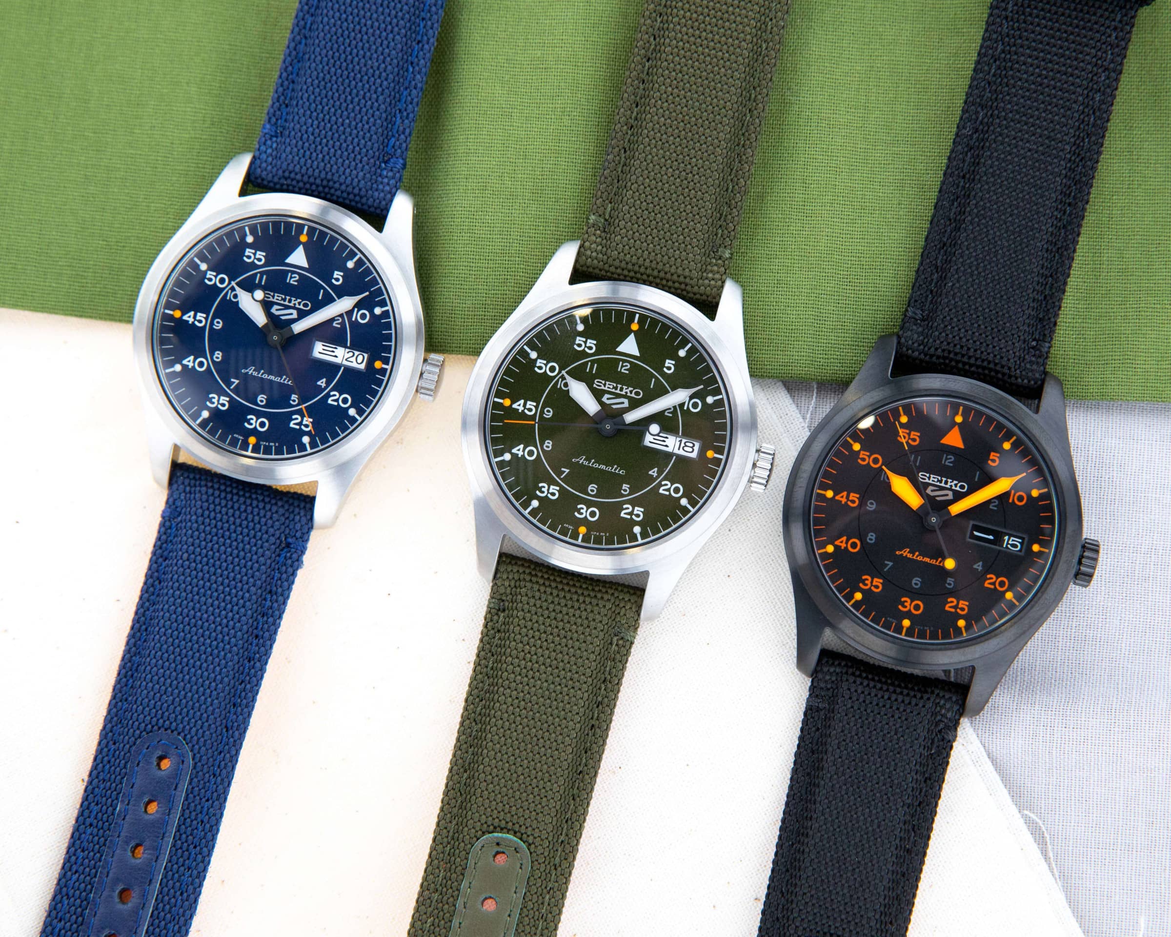 How To Set The Time And Date On A Seiko 5 Watch