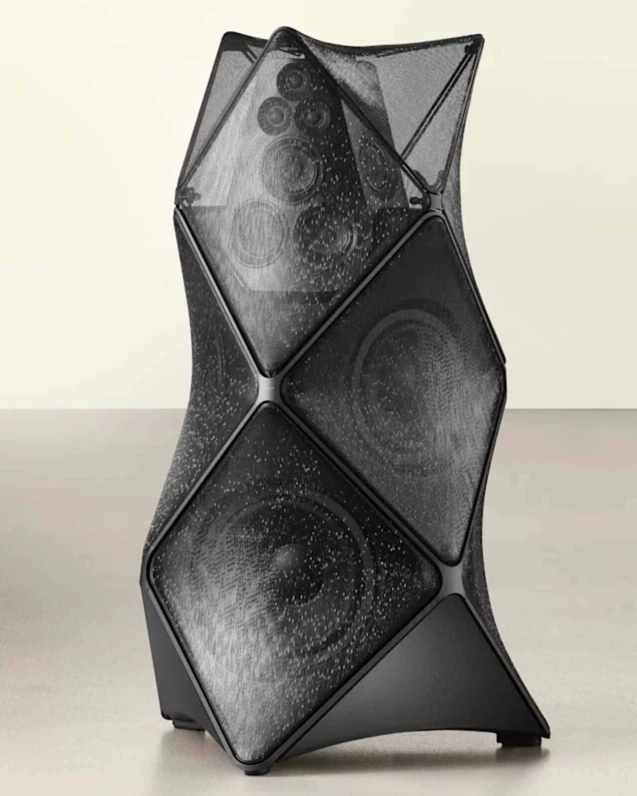 Pearl-blasted aluminum skeleton with architectural precision