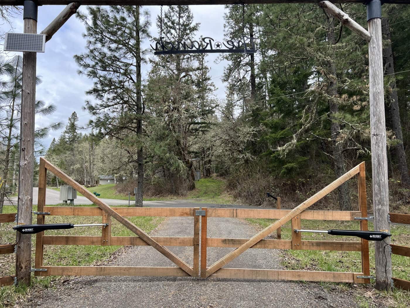 From Driveways to Farms: Ghost Controls Gate Openers for Every Outdoor Setting