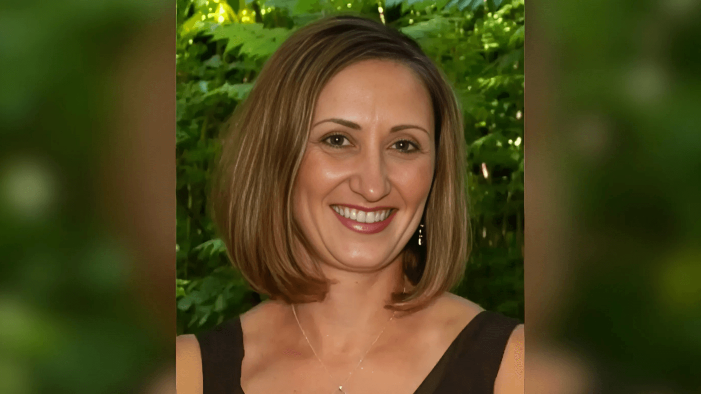Sondra Dubas' before her hair loss.