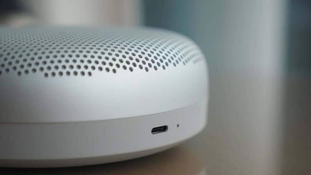 Bang & Olufsen Beosound A1 3rd Gen up close