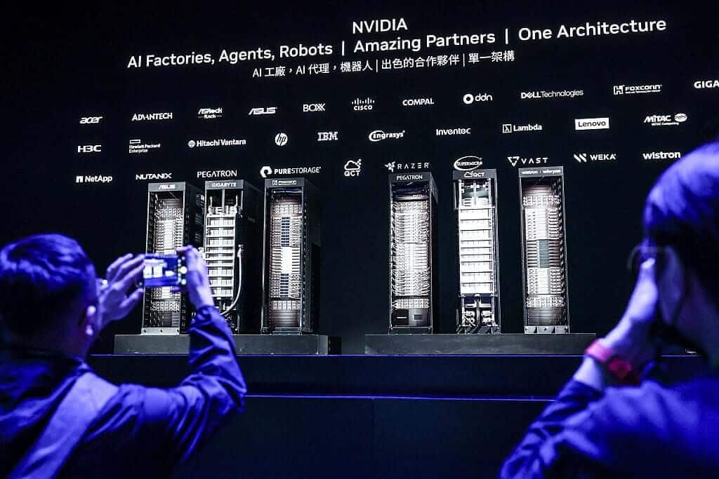 Autonomous AI Machine