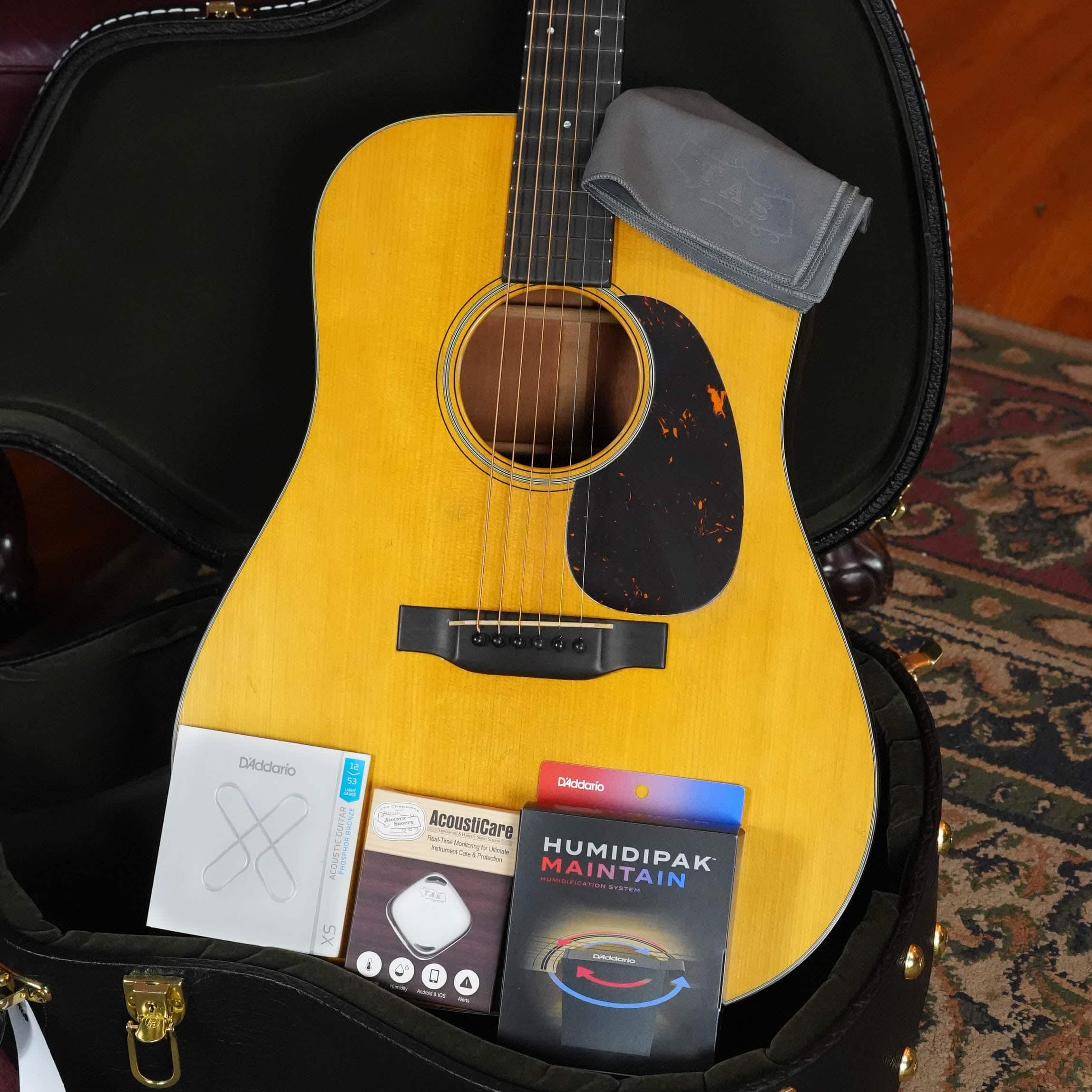 Martin D-18 Authentic Aged 1937 dreadnought with Adirondack top, in its case with strings and humidifier