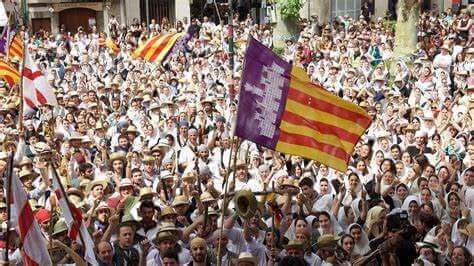 Es Firó, Sóller: El Festival Más Espectacular que Probablemente Nunca Hayas Visto