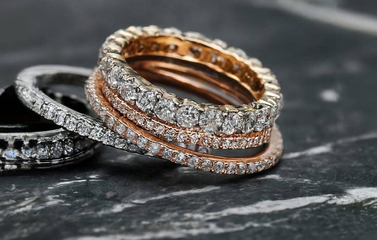 Half vs. Full Eternity Rings: Which Is Right for You?