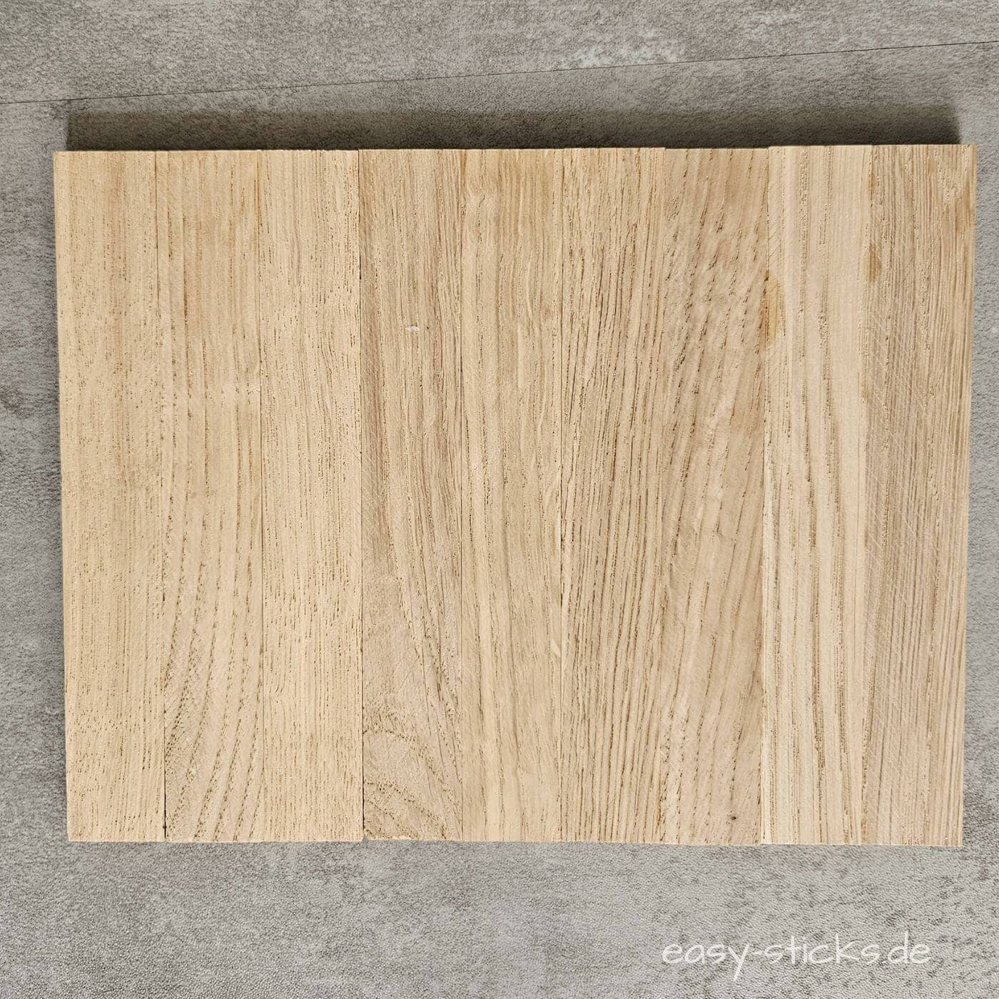 Platte aus Holzklötzchen