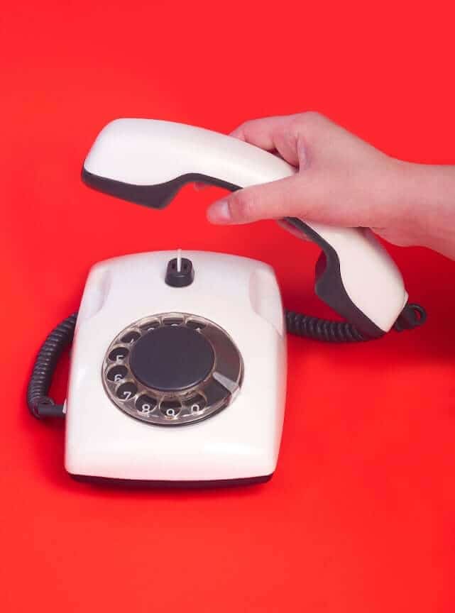 Pros & Cons Of Hosted Phone Systems For Small Businesses