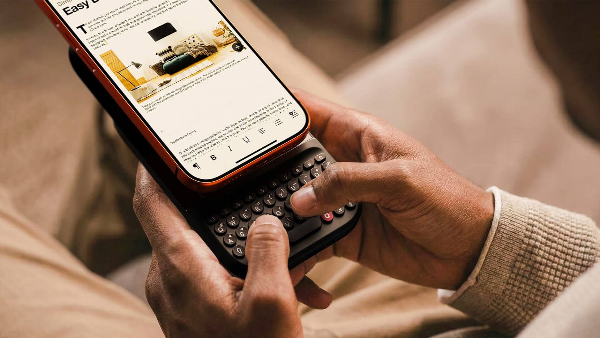 Clicks Power Keyboard with sliding design for mobile devices