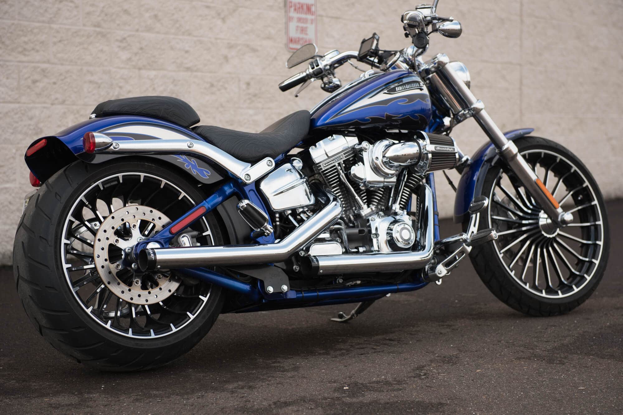 Rinehart Kick Backs Exhaust for Harley Softail Breakout