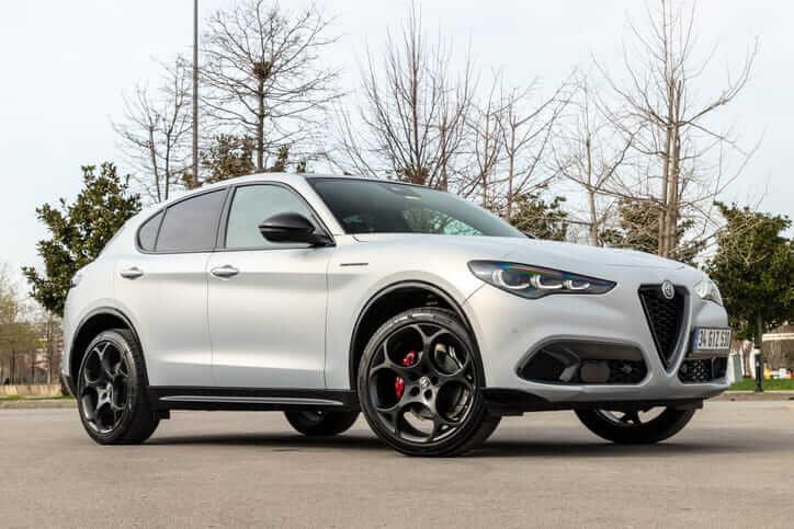 Luxury Performance SUVs: A Contender 's Clash - BMW X3 M vs. Alfa Romeo Stelvio Quadrifoglio