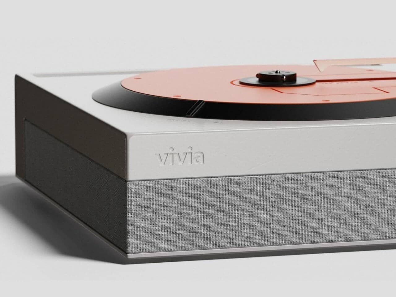 Smooth volume knob adds tactile satisfaction