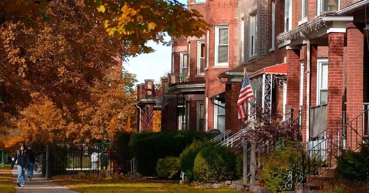 Moving to Chicago, IL, row of brick houses in Albany Park