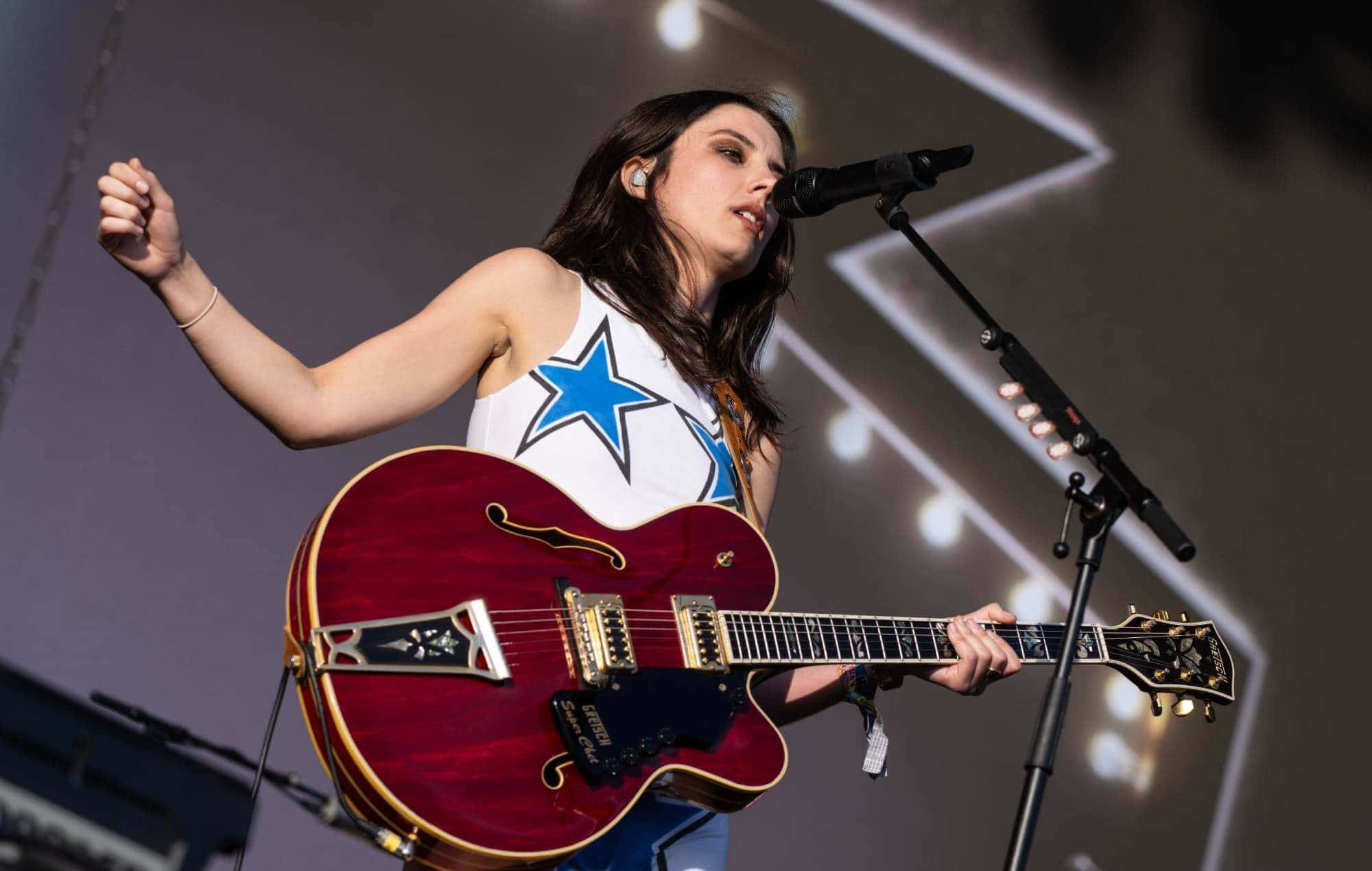 Wolf Alice performing at Glastonbury 2025