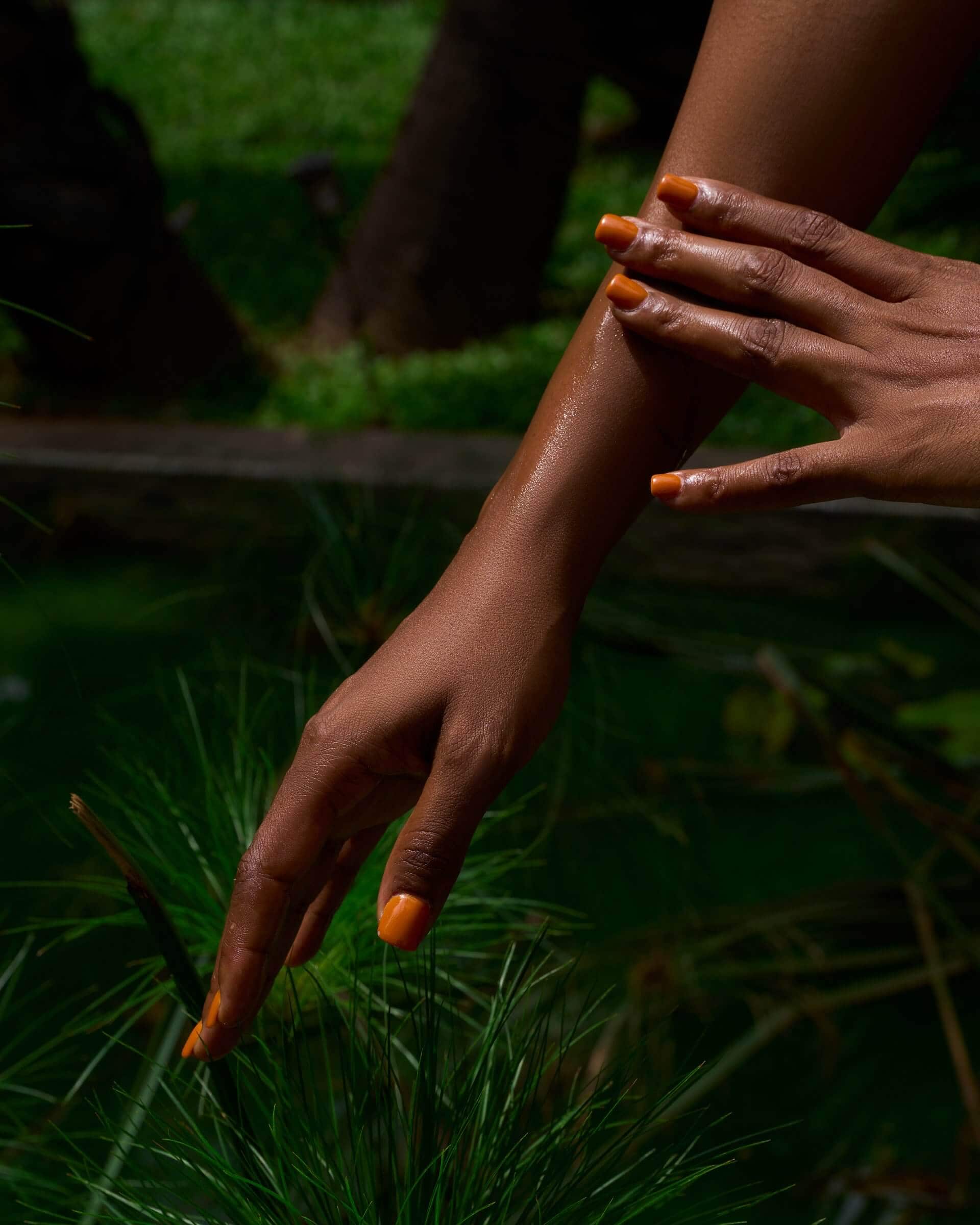 How to Use a Body Oil
