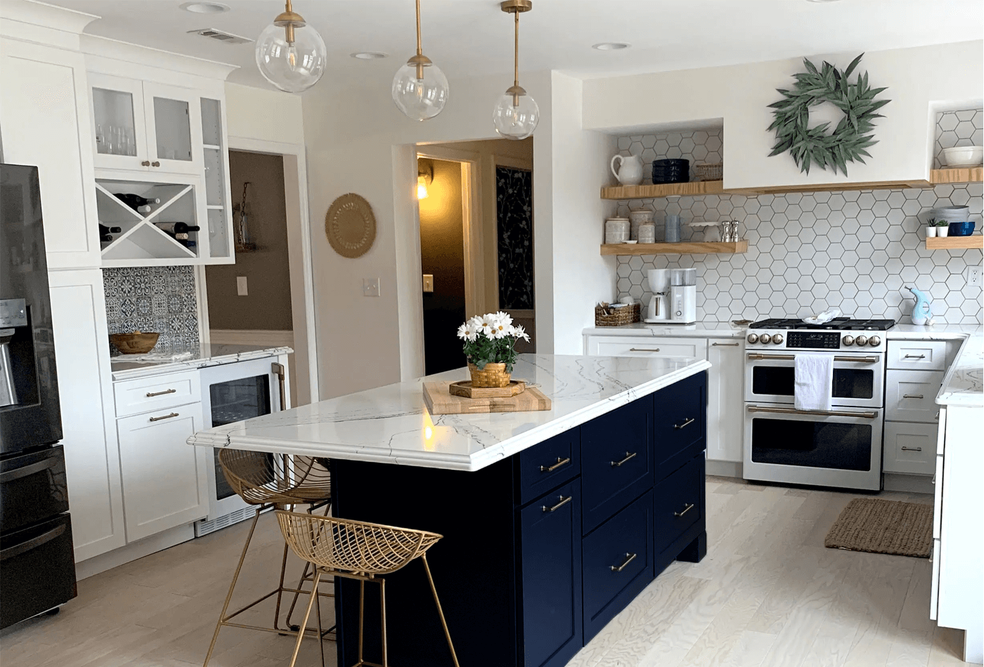How Much of Kitchen Countertop Overhang is Ideal? UK Experts