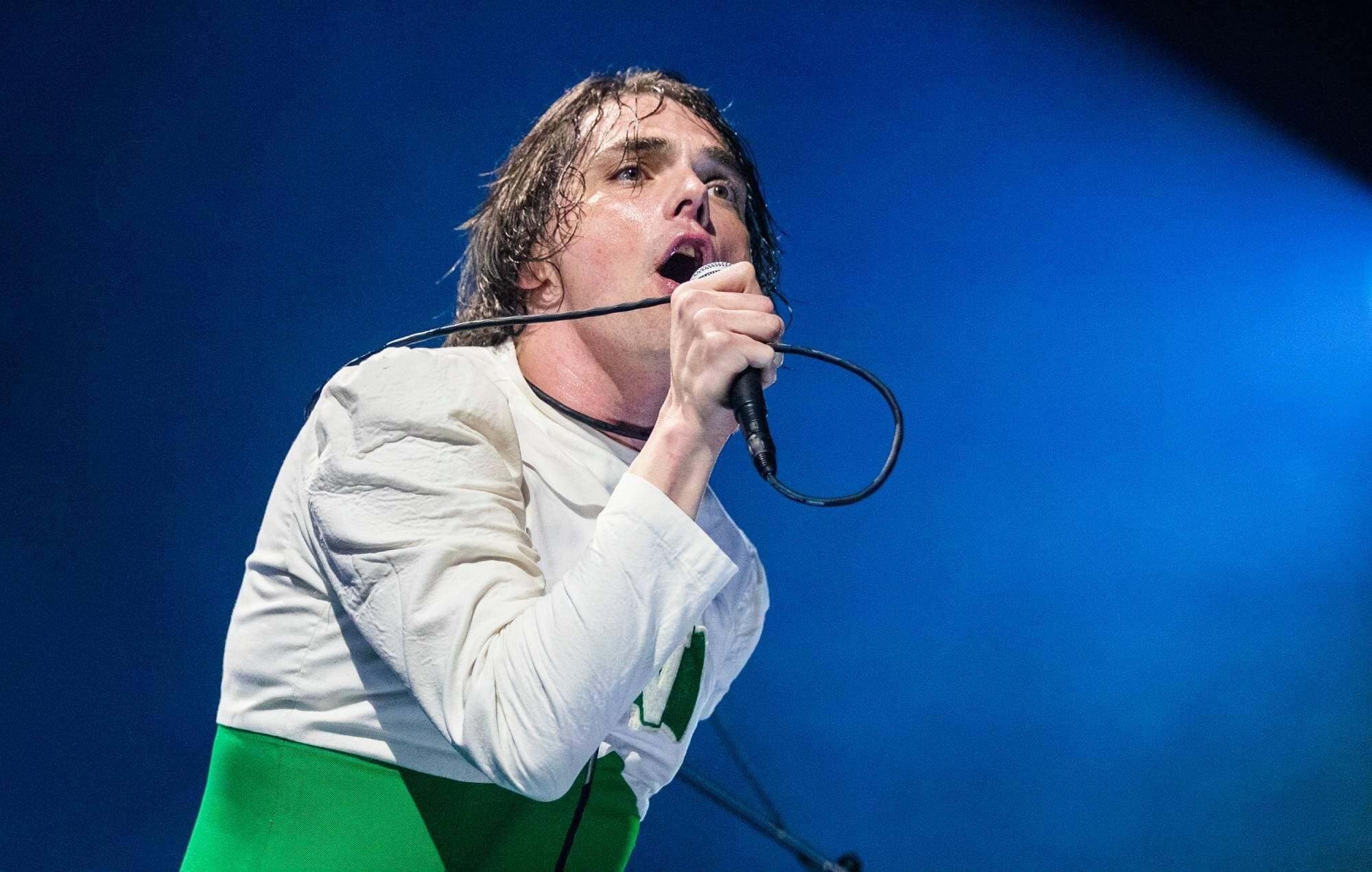 Gerard Way performing live with My Chemical Romance