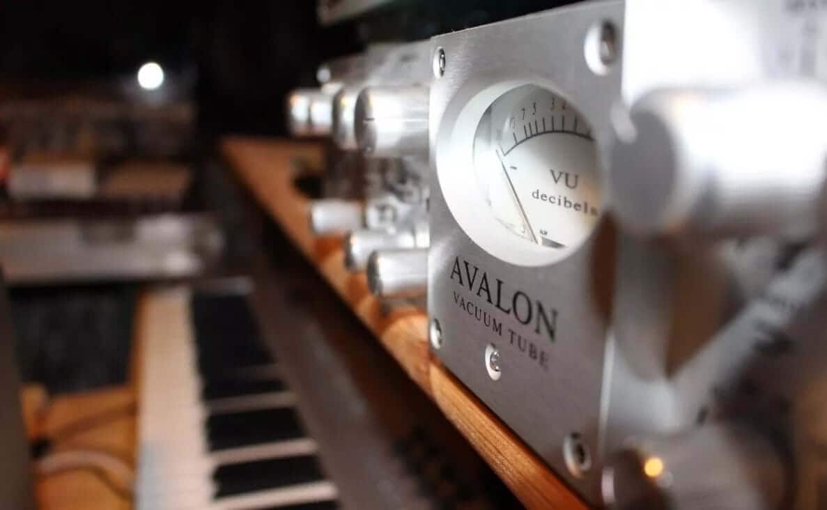 4 Types of Analog Compression—and Why They Matter in a Digital World
