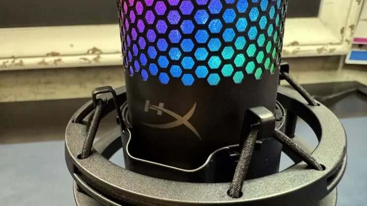 Shock mount design on HyperX QuadCast 2 S