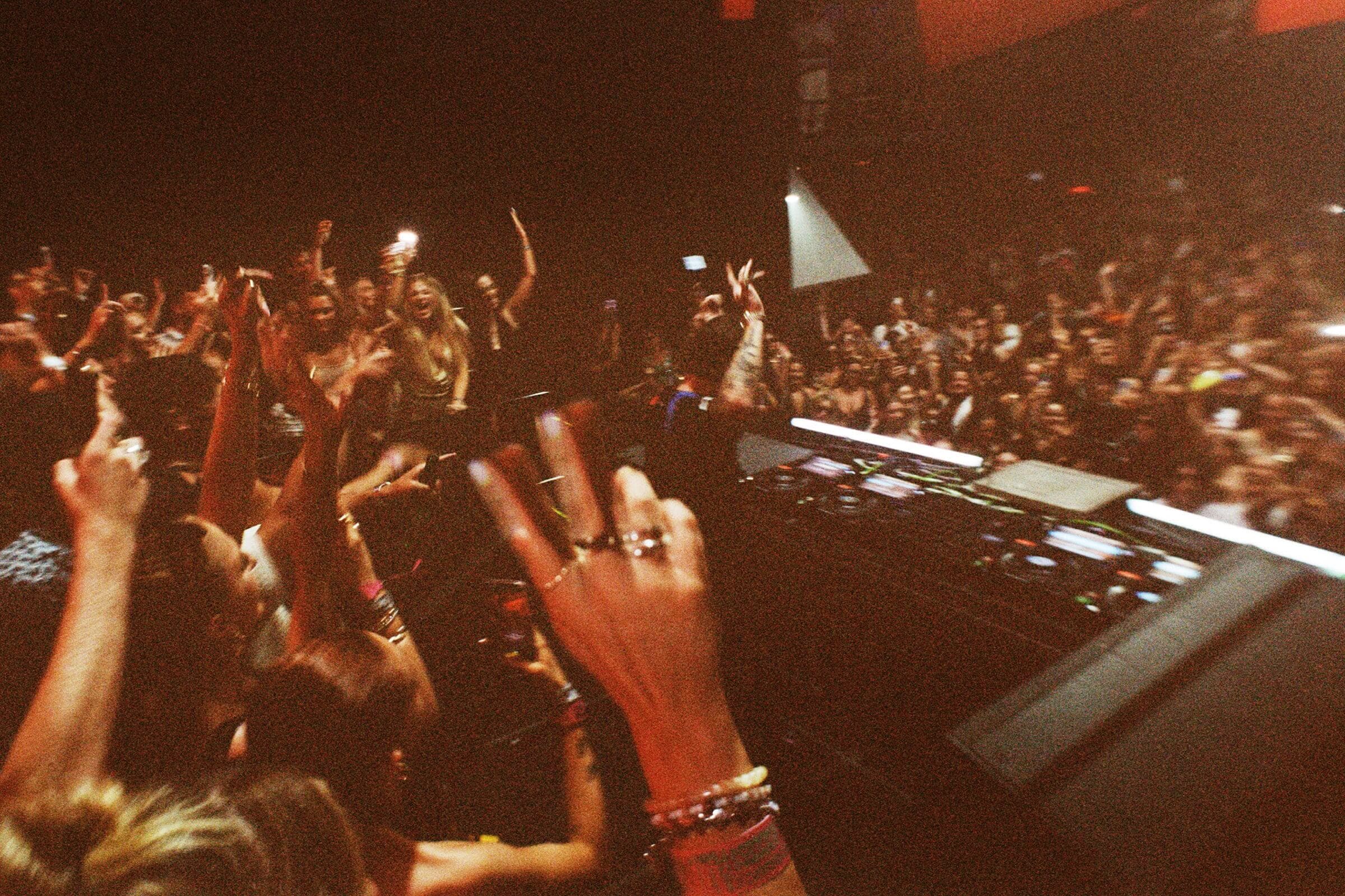 The electric energy of KLP rocking the crowd at Hï Ibiza.
