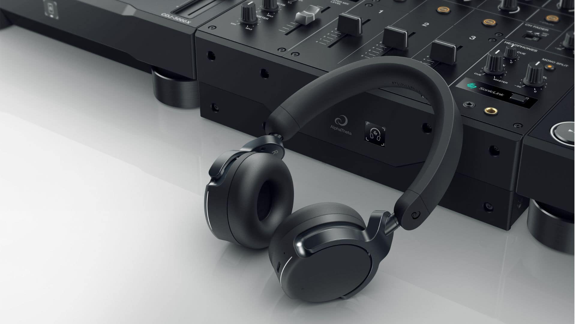 AlphaTheta HDJ-F9 product design