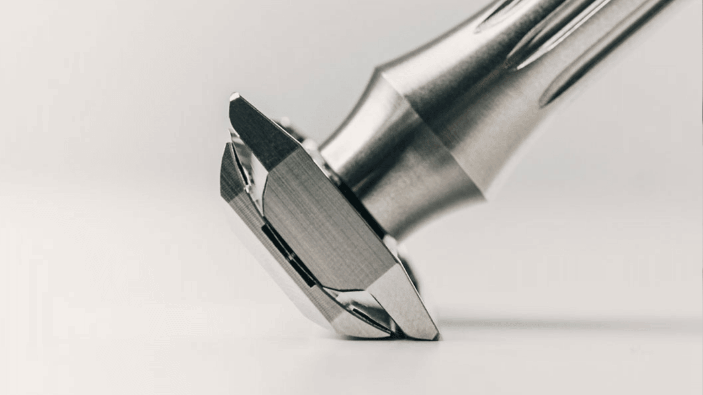 Safety razor blade gap in Blackbird Safety Razor