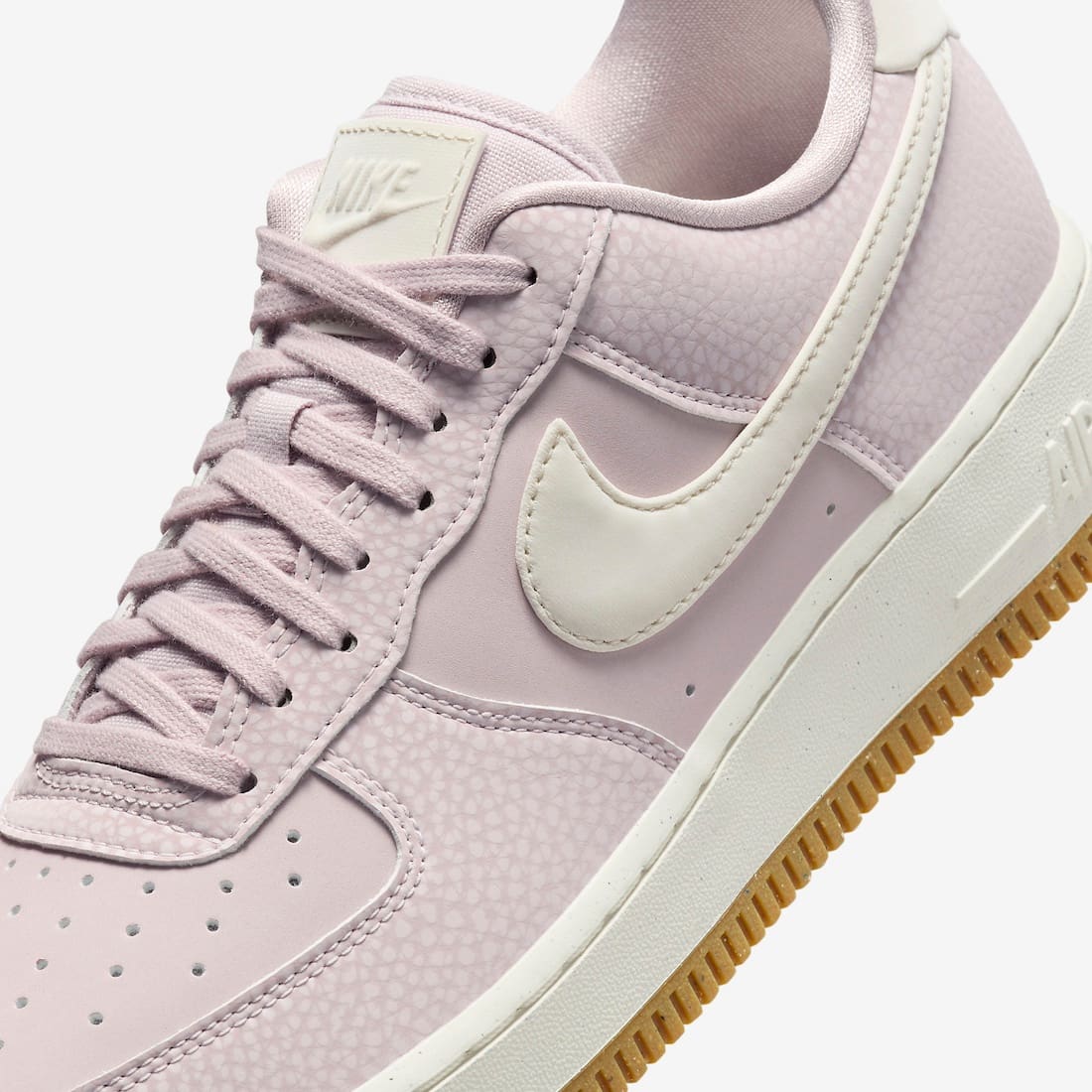 NIKE AIR FORCE 1 LOW NEXT NATURE PLATINUM VIOLET