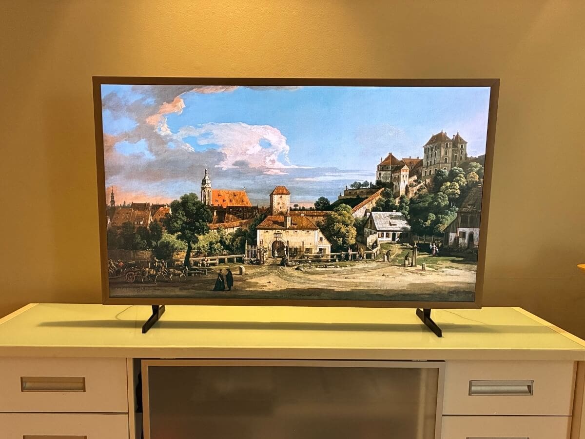 Hisense Canvas TV