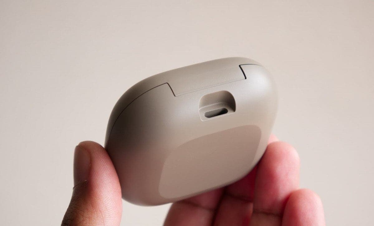 Powerbeats Fit ANC and Transparency modes