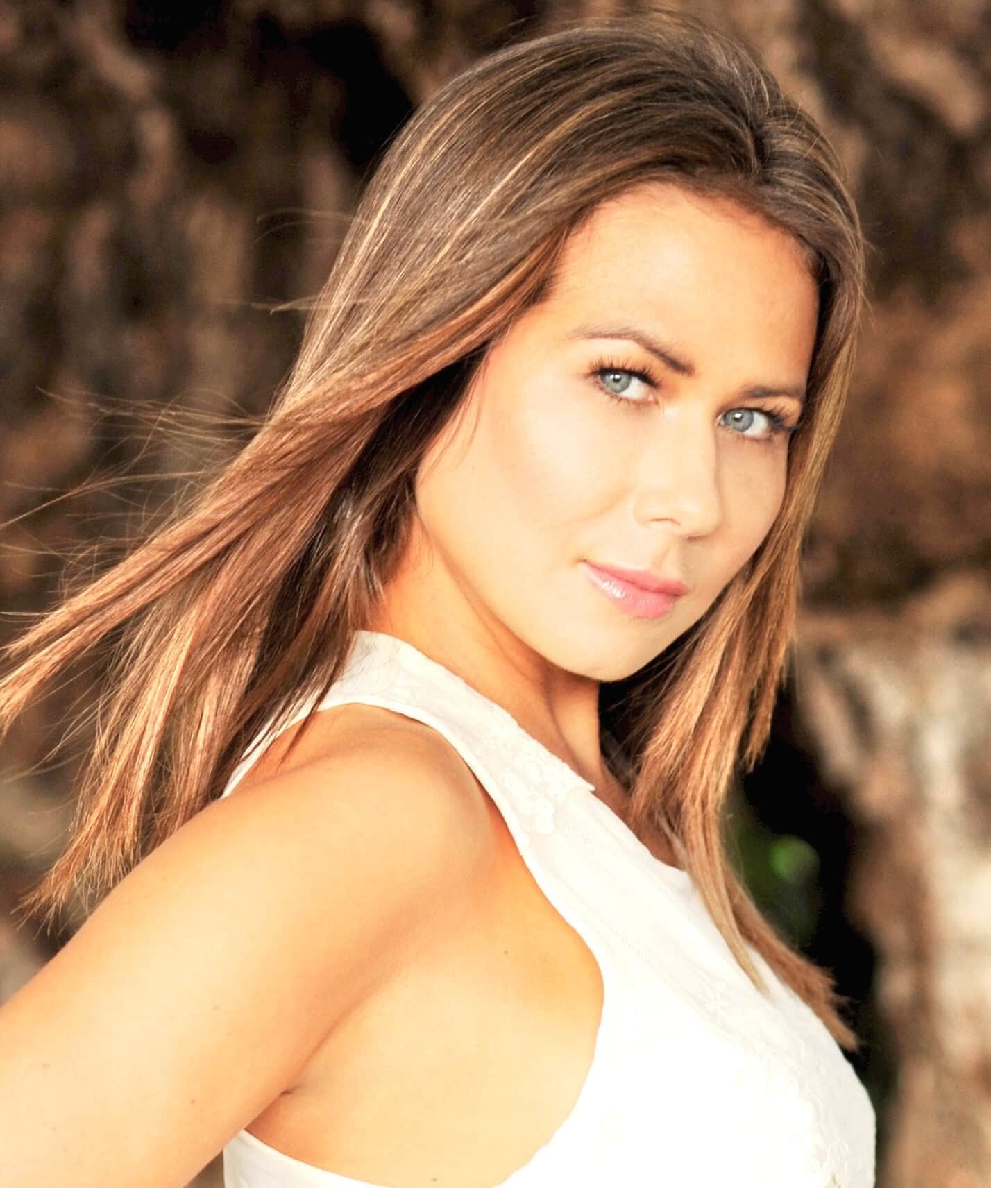 Jane May Graves- Founder/biochemist of Luxe Beauty, Inc.