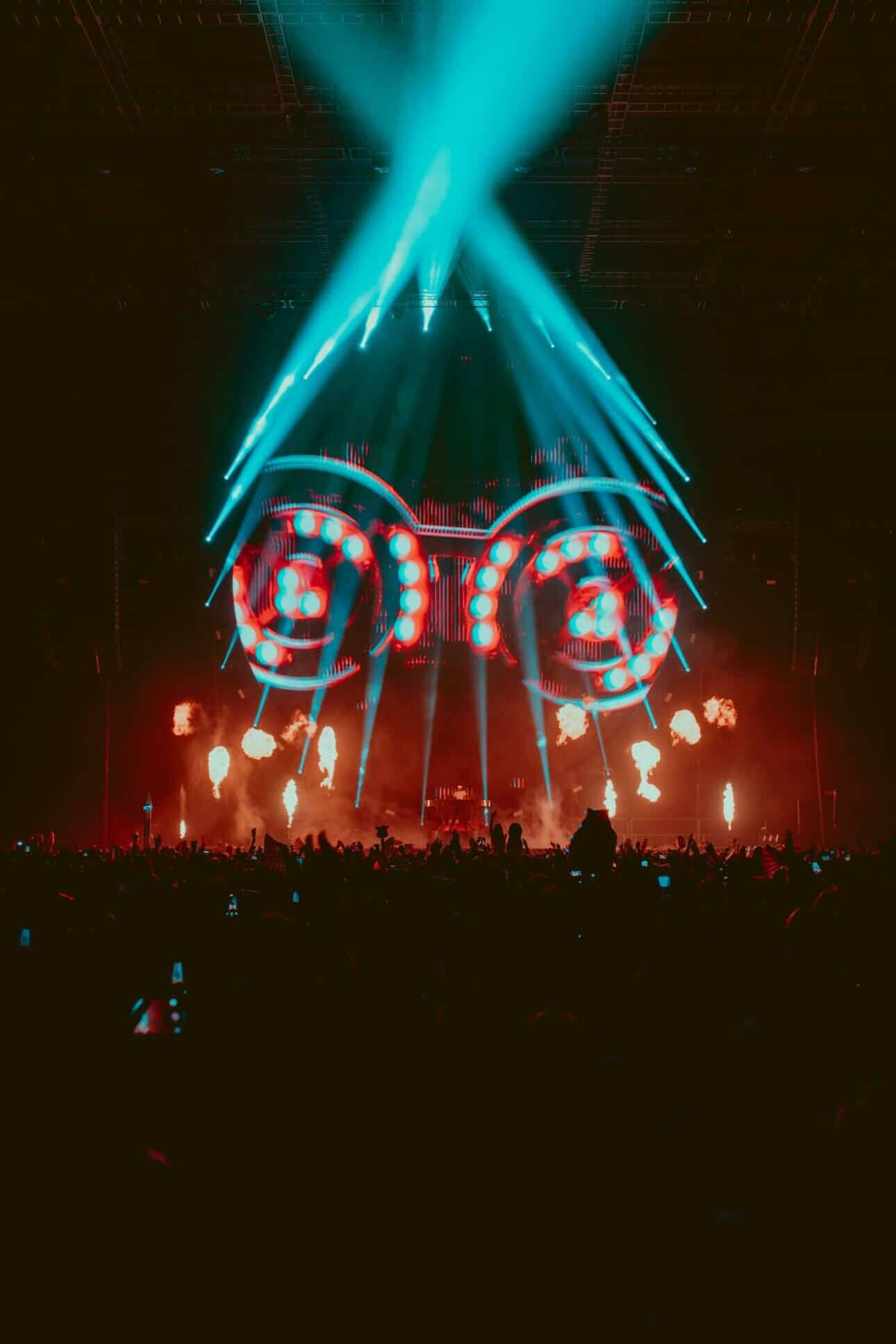 REZZ pulling the crowd into her electrifying world.