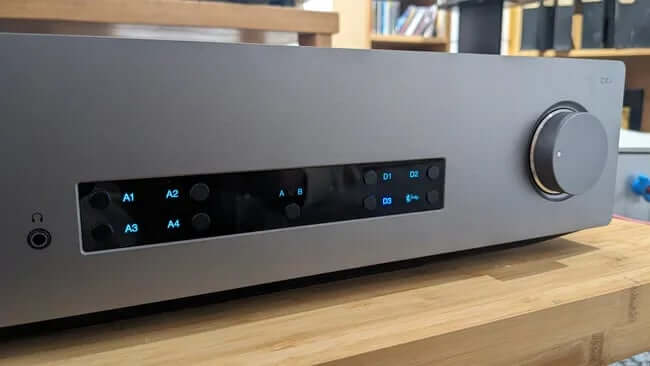 Cambridge Audio CXA81 MKII