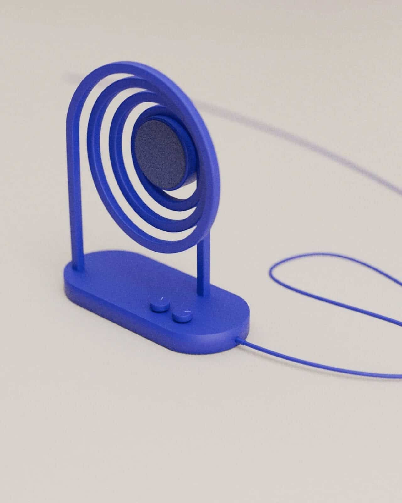 Loopen’s matte blue finish enhances its sculptural appeal