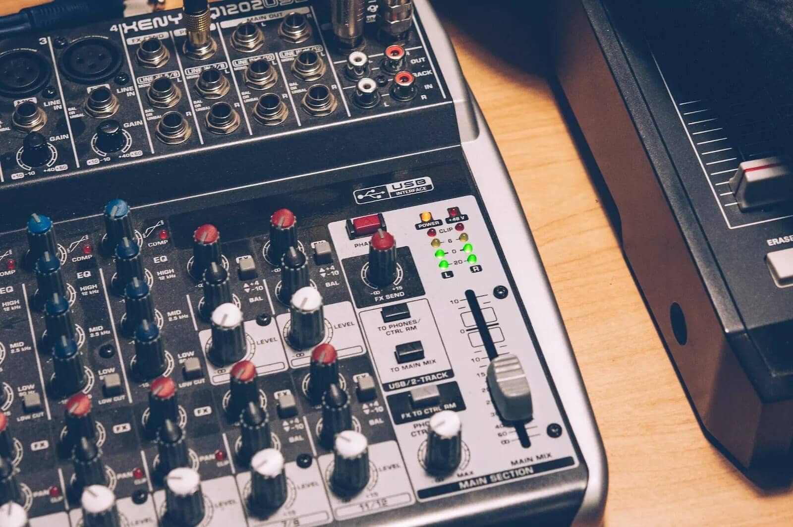 6 Tips for Using Reverb in Different Genres of Music