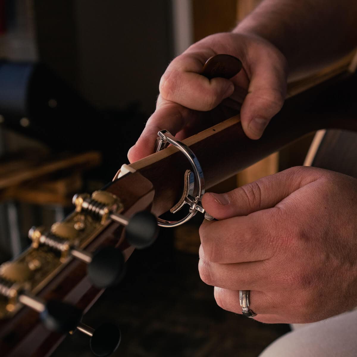 Top 5 Capos for Acoustic Guitar