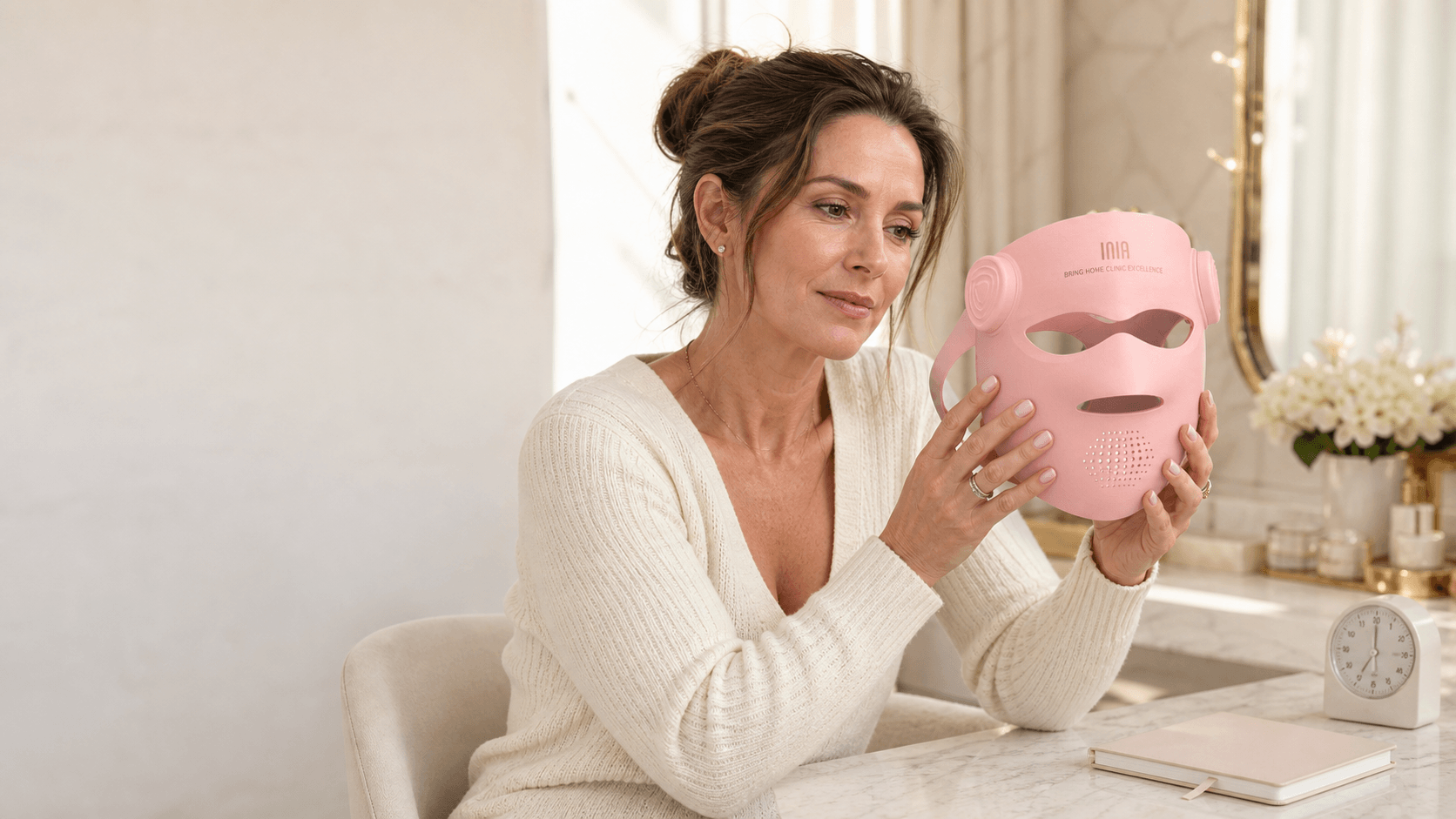 Omnilux Contour Face vs INIA GLOW 4D: Which LED Mask Fits Your Face and Routine Better?