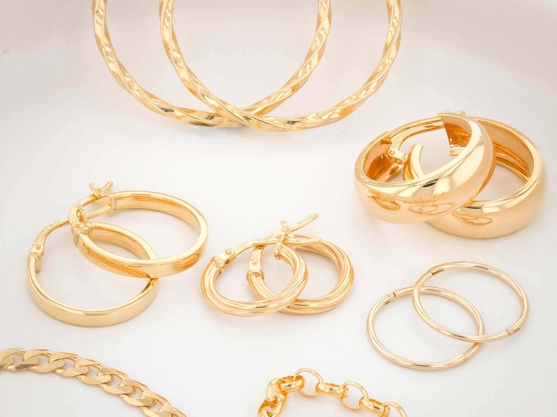 Small Hoop Earrings Perfect For Everyday Wear