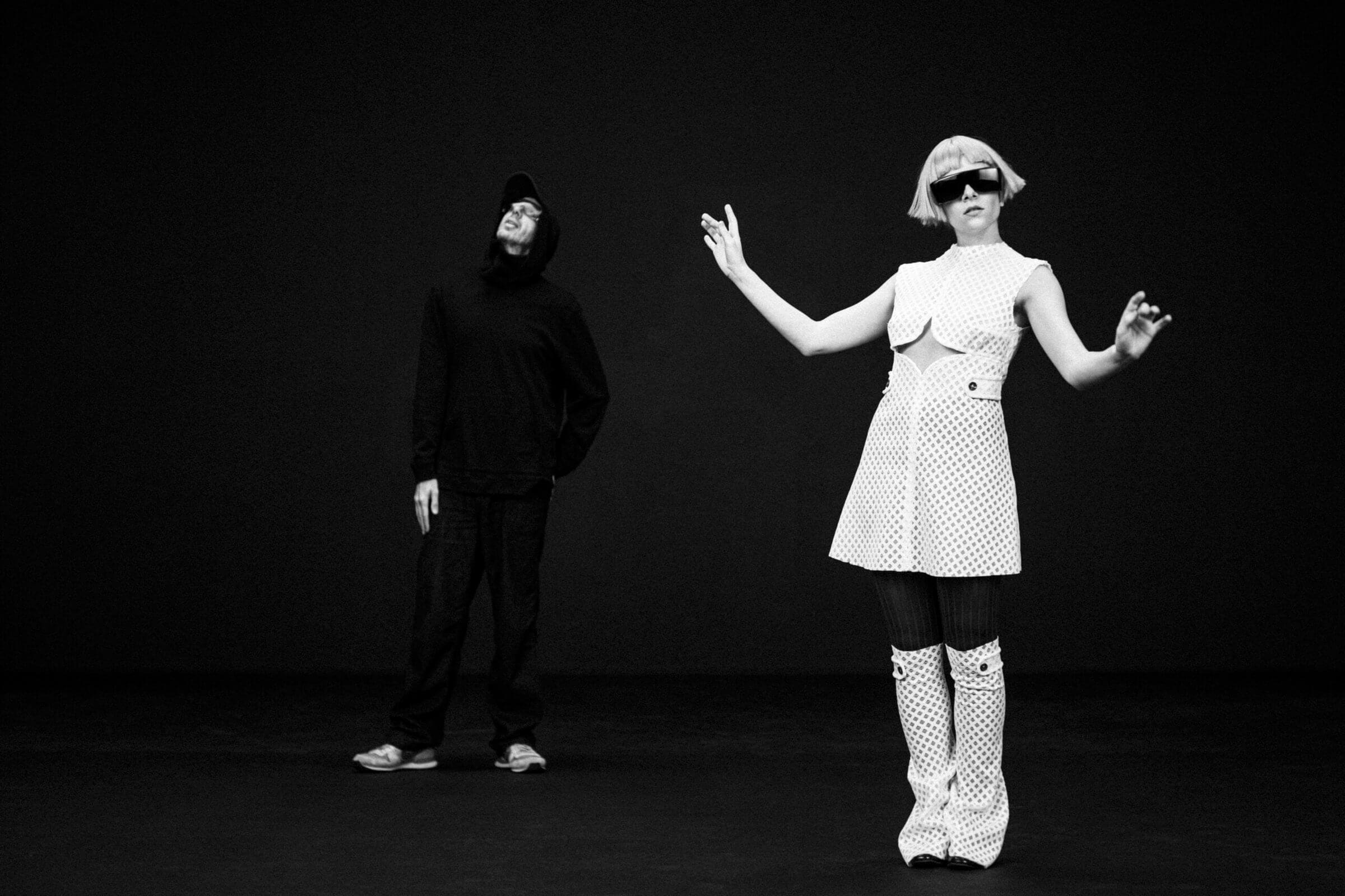 Tom Rowlands of Chemical Brothers and Norwegian singer AURORA join forces as TOMORA